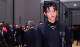 明星爆料吃瓜陈飞宇视频,明星爆料背后的吃瓜真相